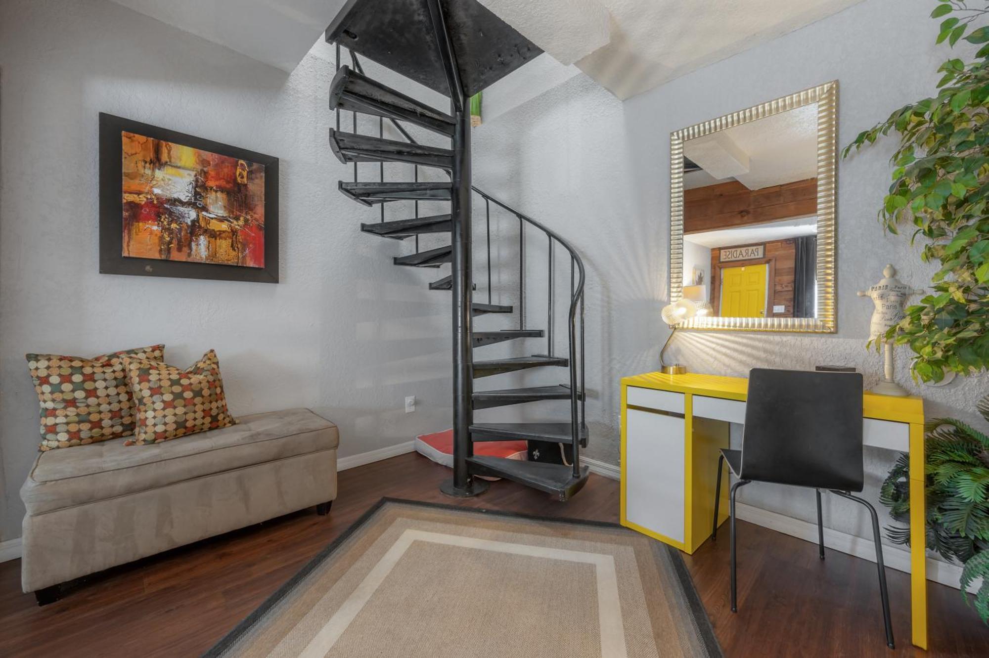 Hidden Couples Loft Retreat In Heights Foodie District Tampa Exterior foto